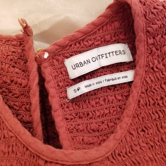 Urban Outfitters Deep Rust Orange Smocked Puff Sleeve Blouse Women's Size Small - Picture 7 of 7